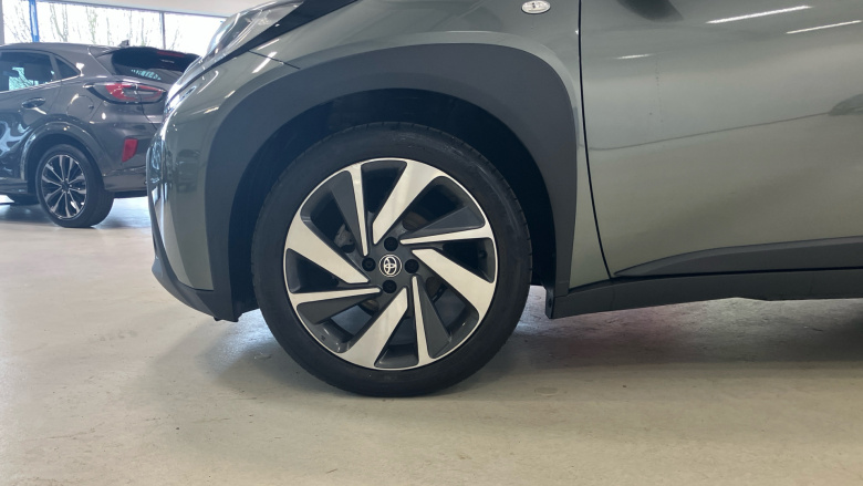 Toyota Aygo X 1.0 VVT-i Edge 5dr Petrol Hatchback